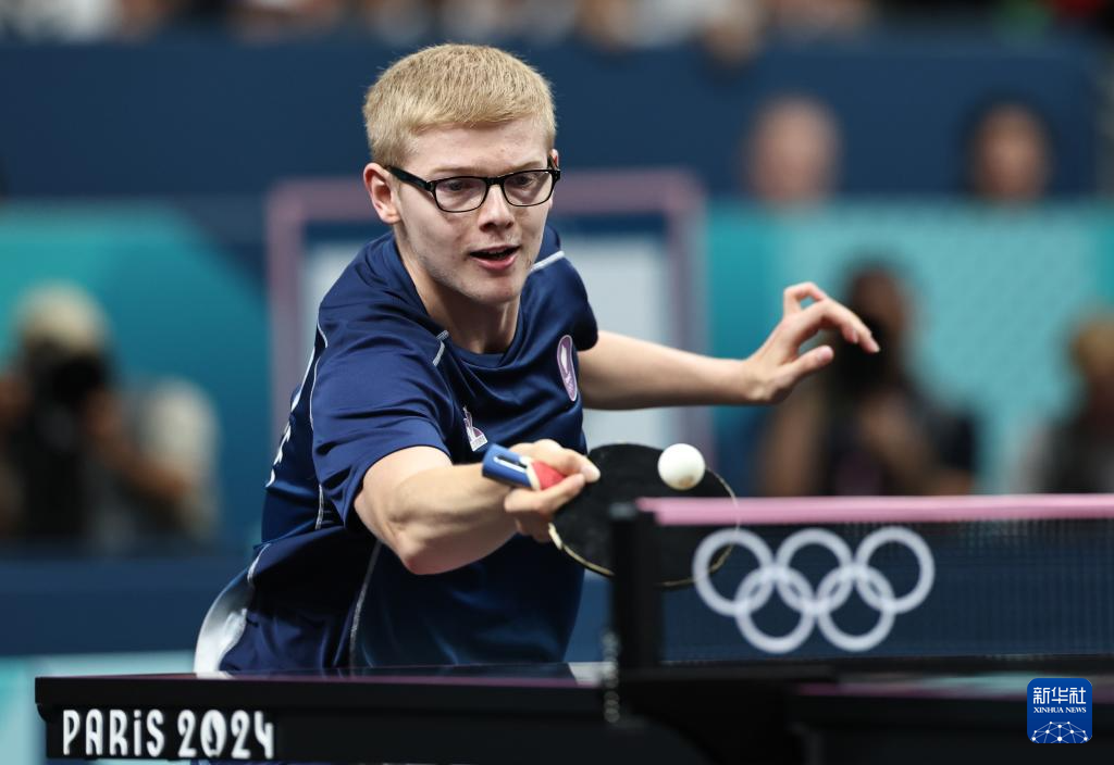 在她击败科 在她击败科